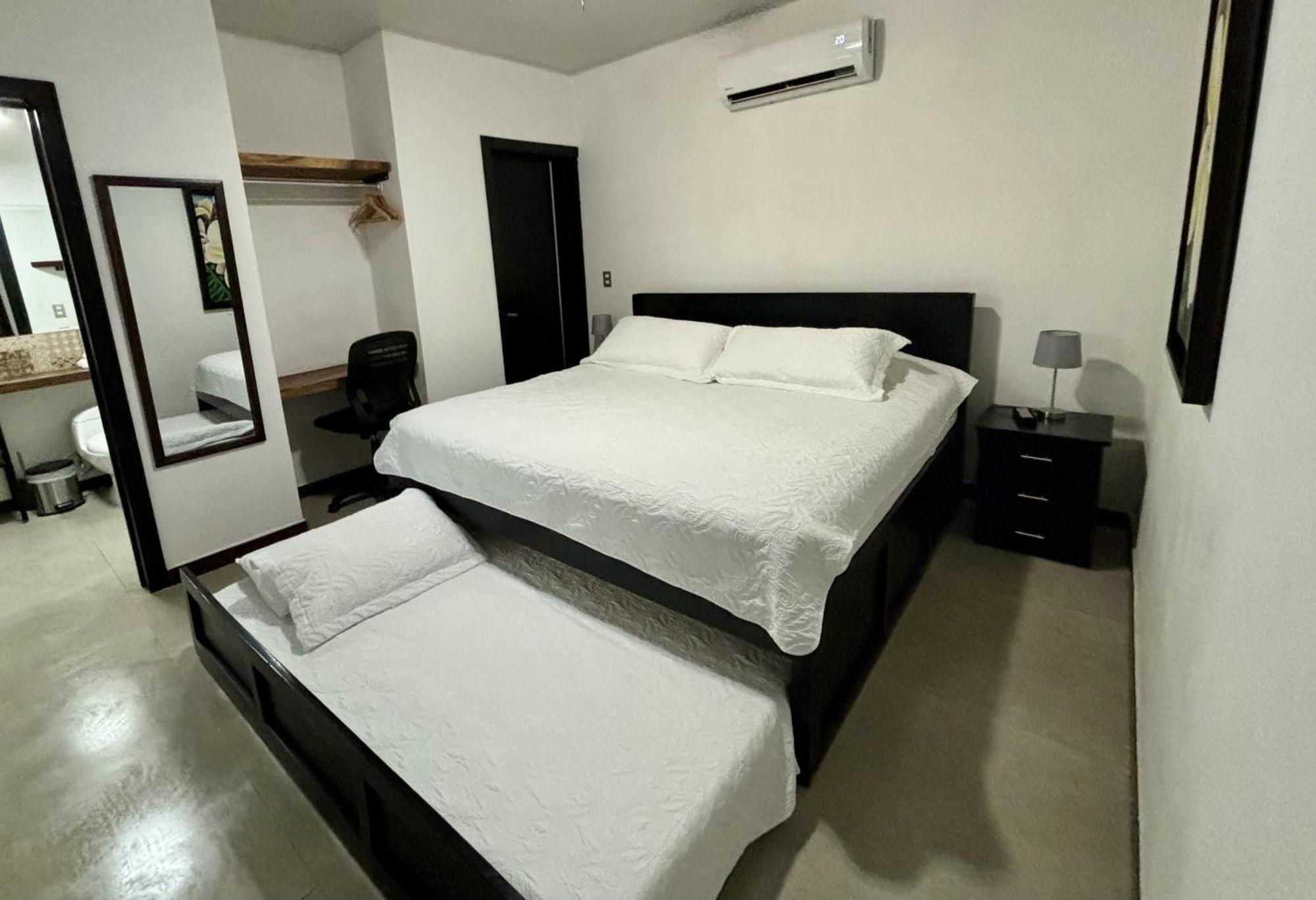 Amazilia Guesthouse 리베리아 외부 사진